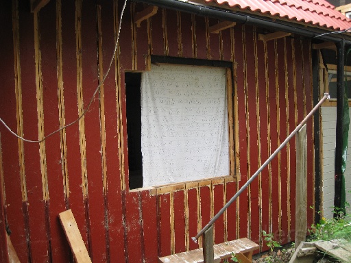 IMG_0752.JPG - Sågat upp för det nya fönstret