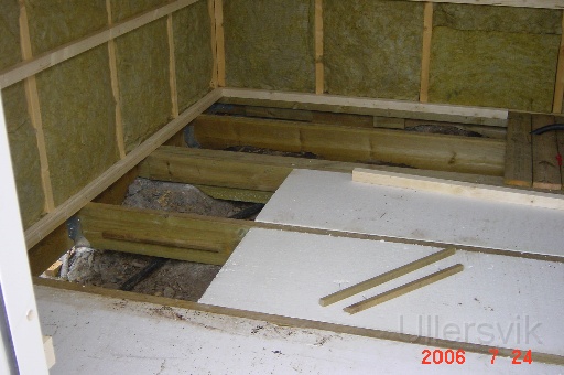 190.JPG - 200 mm cellplast i golvet