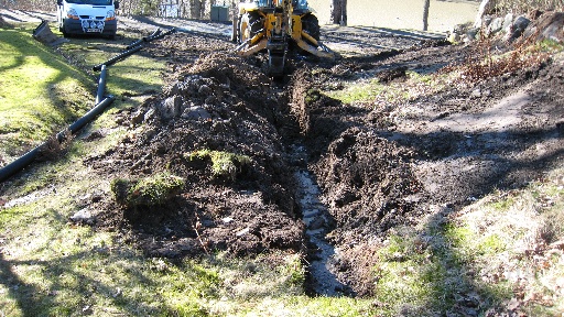 IMG_0353.JPG - Dränera slänten lite samtidigt
